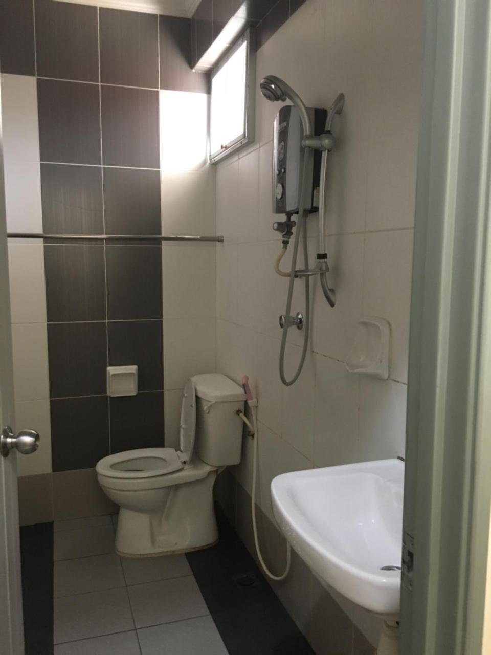 Hotel Morning Glory Kudat Extérieur photo