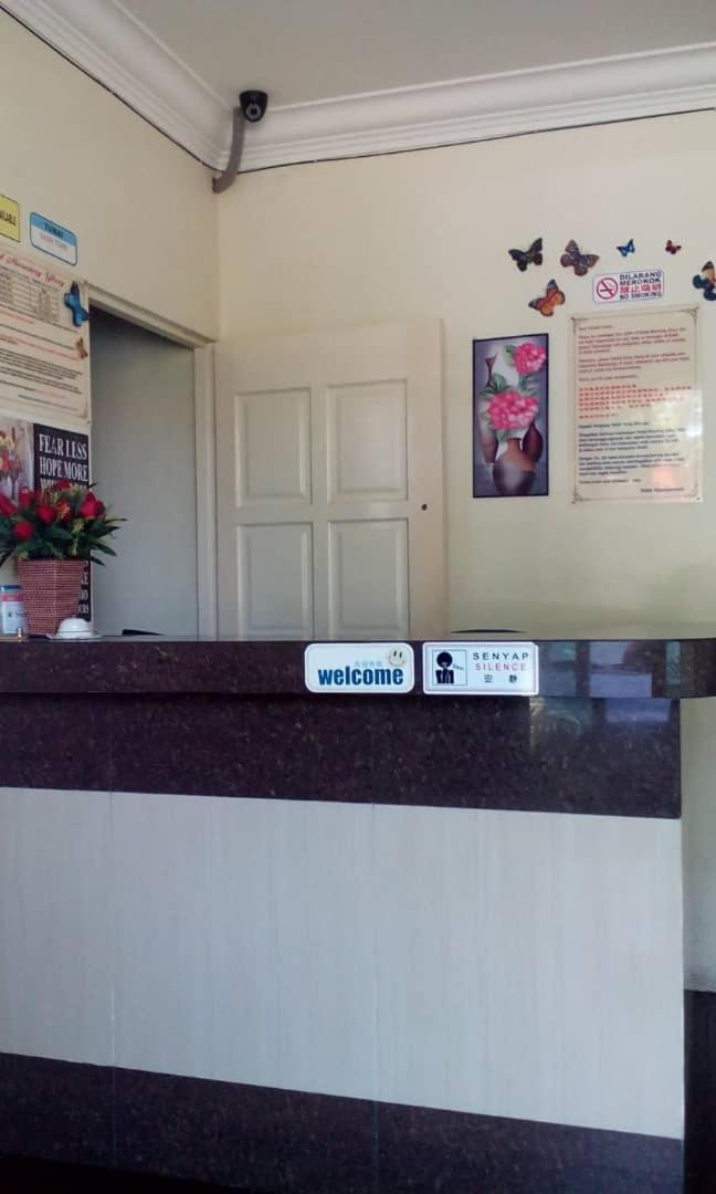 Hotel Morning Glory Kudat Extérieur photo